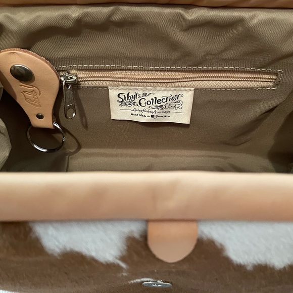 Beautiful Circle Y of Yoakum Cowhide Purse. Handmade. Vintage. NWT - Picture 9 of 12